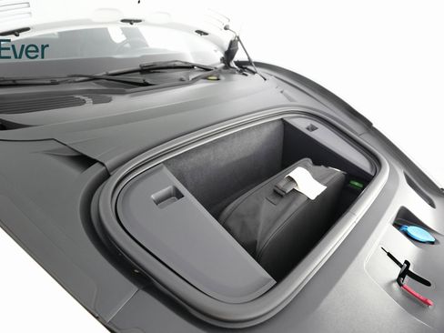 Used 2021 Porsche Taycan 4S image 23