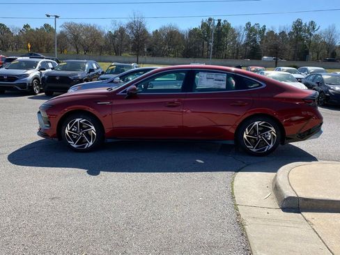 New 2026 Hyundai Sonata SEL FWD image 3