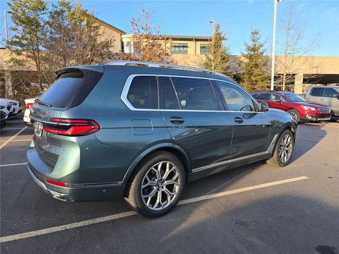 Used 2023 BMW X7 xDrive40i image 3