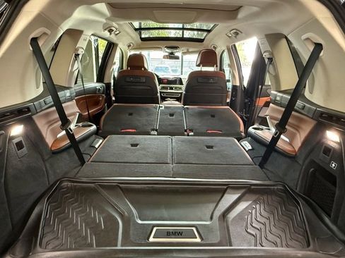 Used 2019 BMW X7 xDrive40i w/ Premium Package image 11