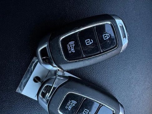 Used 2020 Hyundai Santa Fe SEL image 23