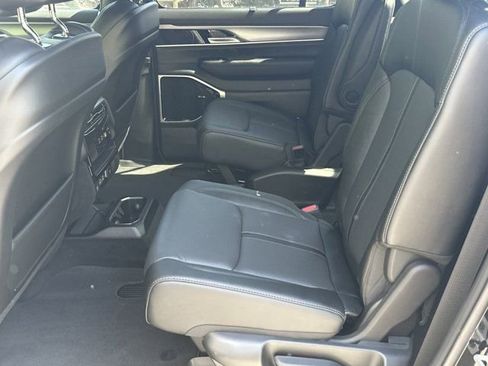 New 2026 Jeep Grand Wagoneer Limited image 22