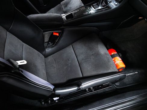 Used 2019 Porsche 911 GT3 RS w/ Weissach Package RWD image 28