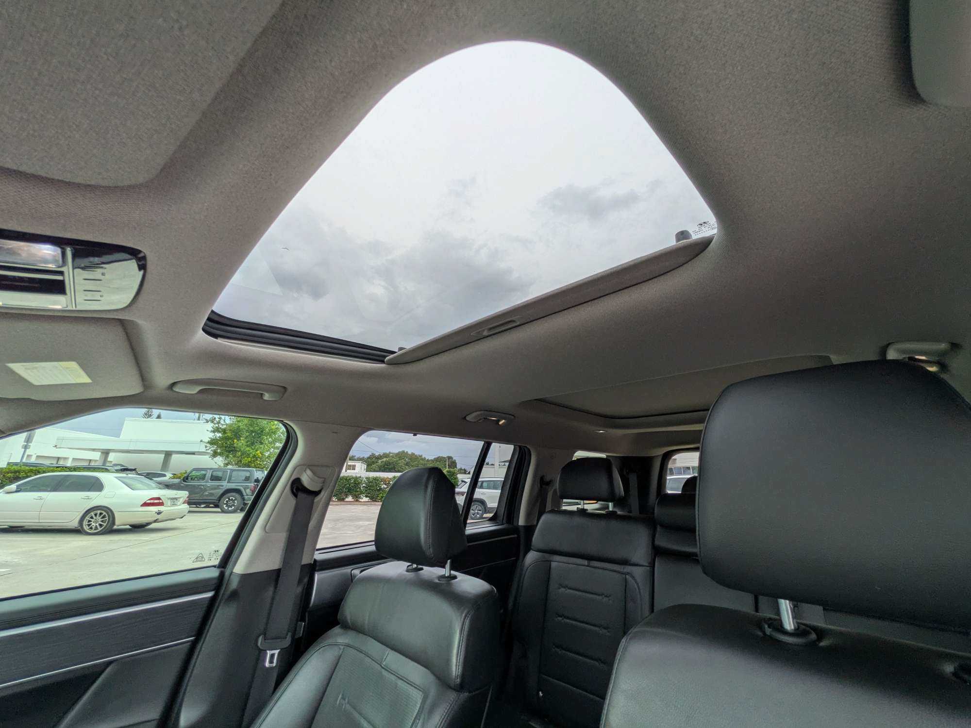Used 2024 Hyundai Santa Fe Limited FWD image 22