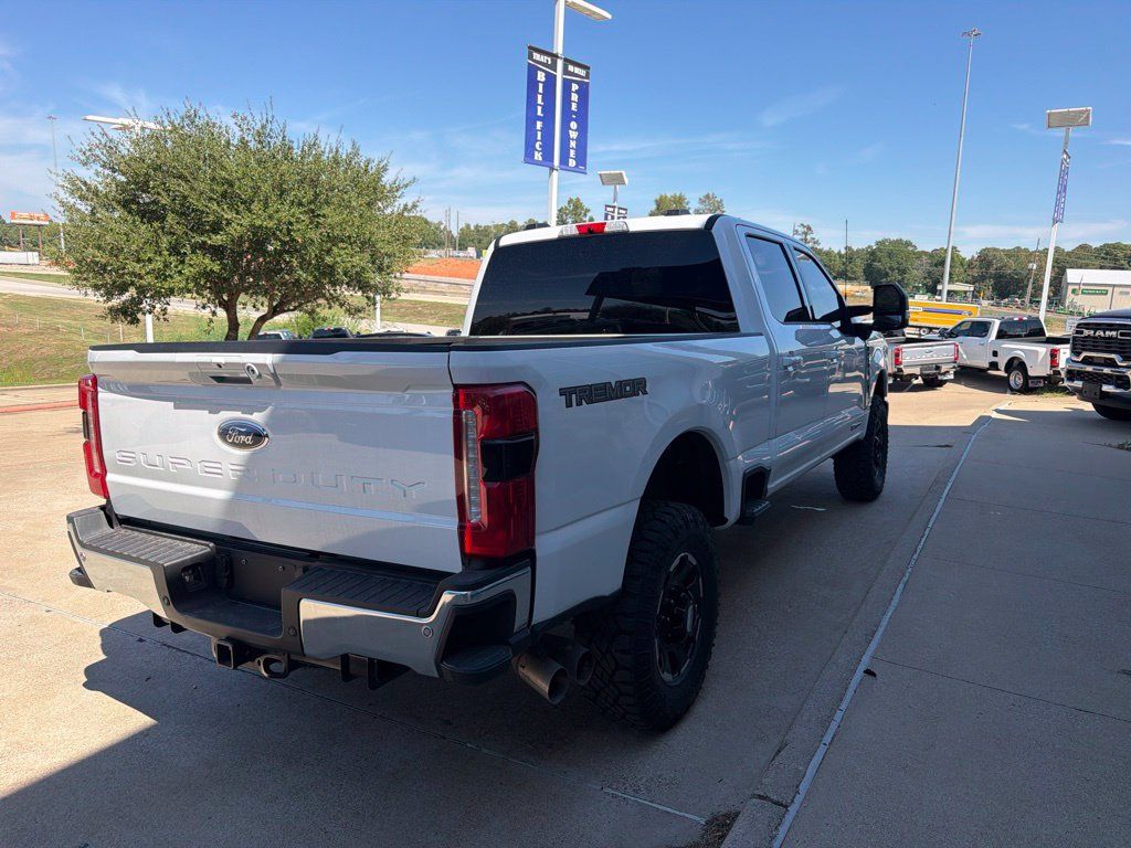 Used 2026 Ford F250 XLT w/ XLT Premium Package AWD/4WD image 5