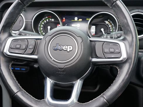 Used 2022 Jeep Wrangler Unlimited Sahara w/ Cold Weather Group image 23