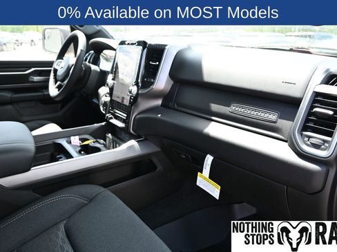 New 2026 RAM 1500 4x4 Crew Cab image 25