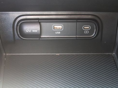 Used 2023 Kia Sportage LX AWD/4WD image 35