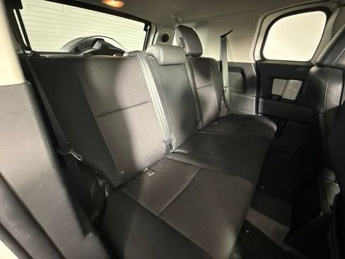 Used 2013 Toyota FJ Cruiser 4WD w/ Upgrade Pkg image 28