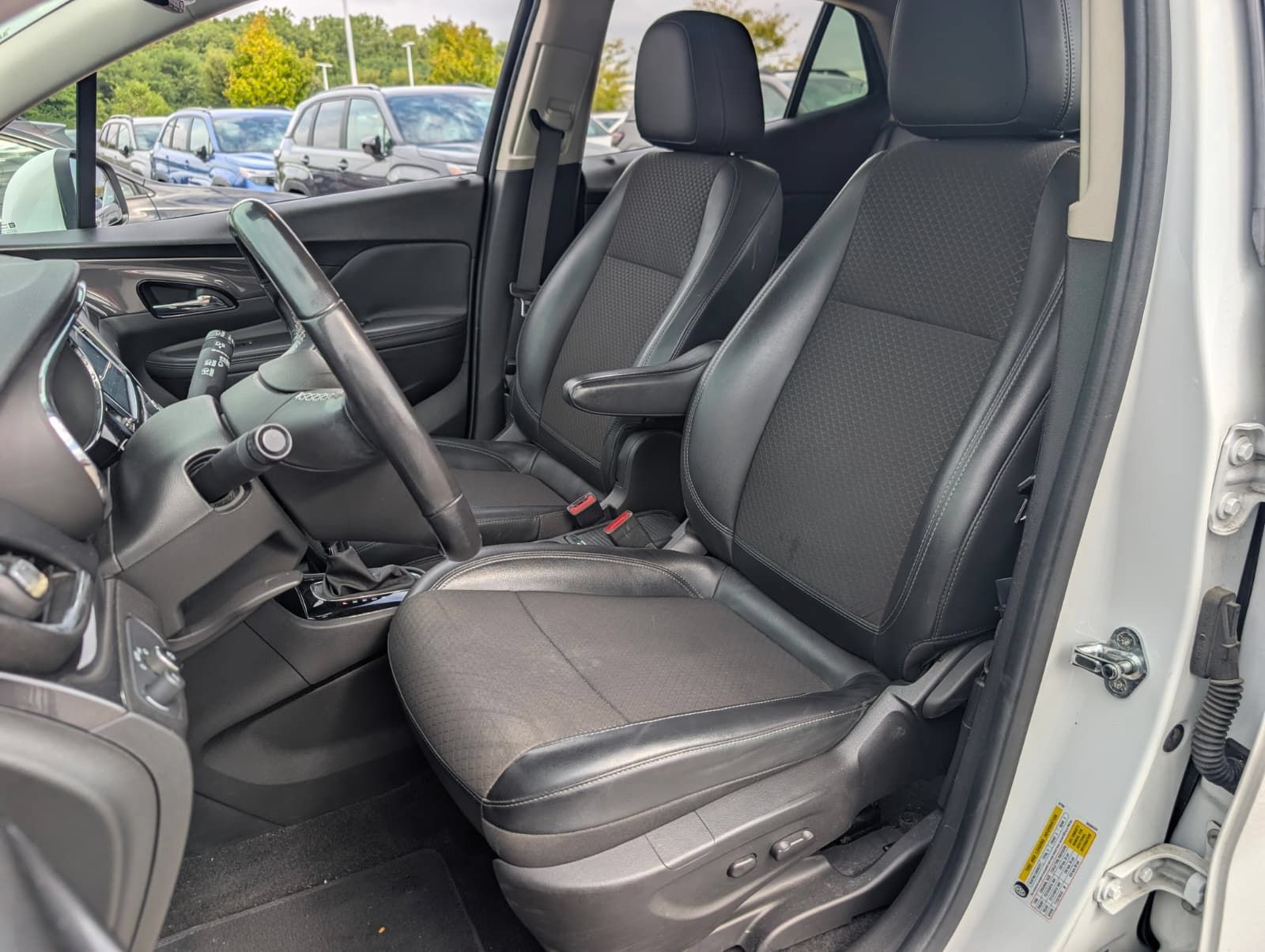 Used 2019 Buick Encore Preferred FWD image 33