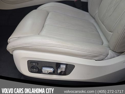 Used 2021 BMW X7 M50i AWD/4WD image 28
