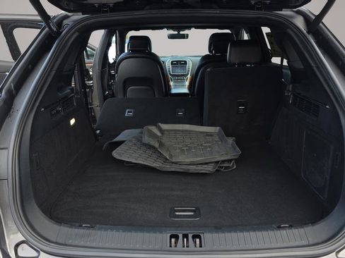 Used 2020 Lincoln Nautilus Reserve w/ Equipment Group 201A image 20