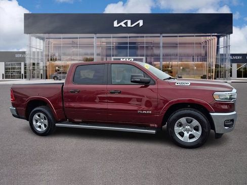 Used 2025 RAM 1500 Big Horn AWD/4WD image 7