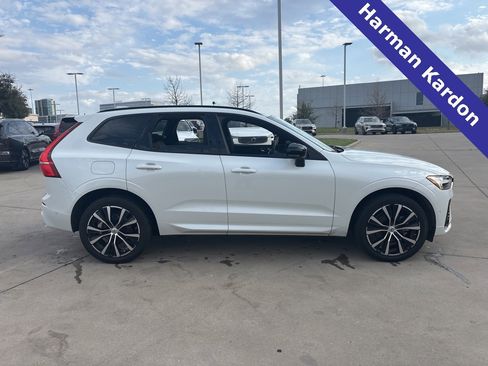 Certified 2024 Volvo XC60 B5 Plus w/ Protection Package Premier image 4