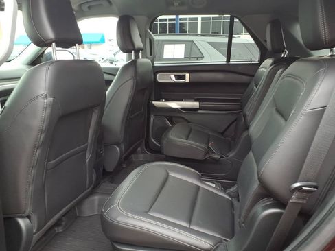Certified 2023 Ford Explorer XLT w/ Equipment Group 202A AWD/4WD image 12