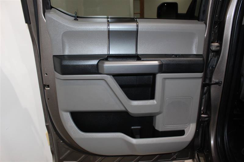 Used 2019 Ford F150 XLT w/ Equipment Group 302A Luxury AWD/4WD image 31