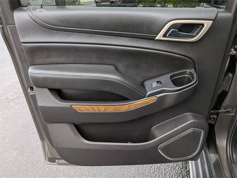 Used 2020 GMC Yukon XL Denali image 28