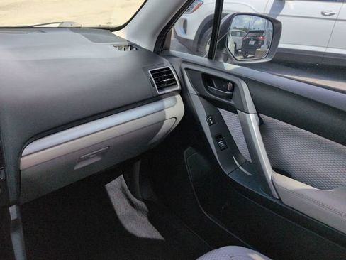 Used 2018 Subaru Forester 2.5i Premium w/ All-Weather Package AWD/4WD image 17