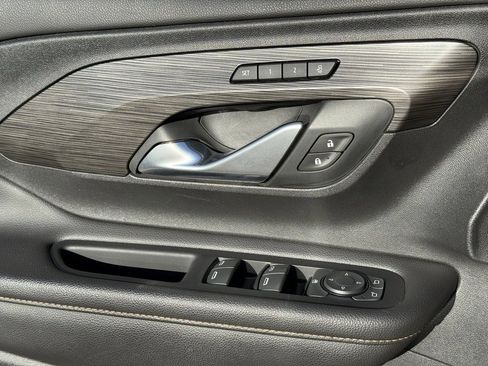 Used 2020 GMC Terrain SLT w/ Preferred Package image 23