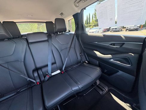 Used 2026 INFINITI QX60 Luxe AWD/4WD image 42