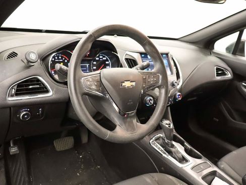 Used 2016 Chevrolet Cruze LT w/ Sun And Sound Package FWD image 6