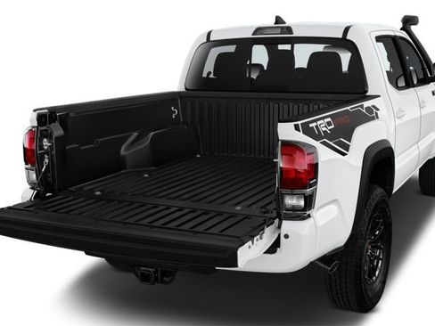 Used 2021 Toyota Tacoma SR5 image 7