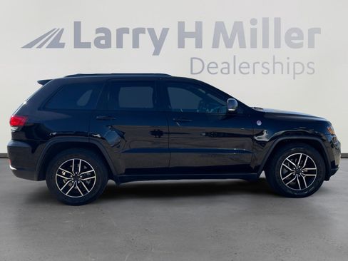 Used 2020 Jeep Grand Cherokee Trailhawk image 6