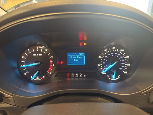 Used 2017 Ford Fusion S FWD image 18