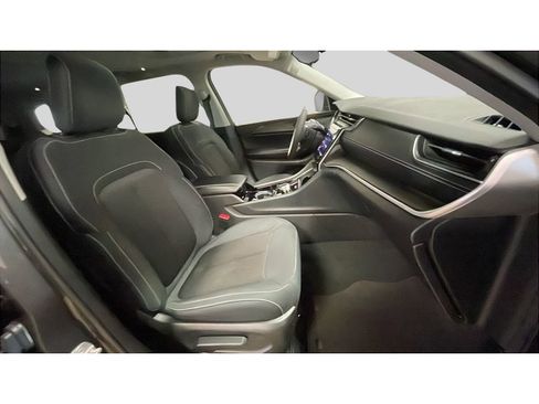 Used 2023 Jeep Grand Cherokee L Laredo w/ Luxury Tech Group I image 17