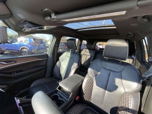 Used 2023 Jeep Grand Cherokee Summit w/ Advanced Protech Group IV image 32