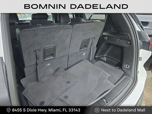 Used 2022 Jeep Grand Cherokee L Laredo image 9