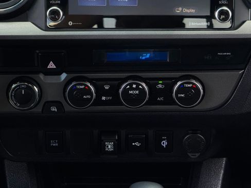 Certified 2023 Toyota Tacoma TRD Off-Road AWD/4WD image 17