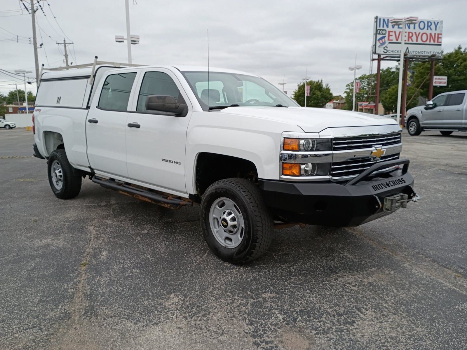 Used 2018 Chevrolet Silverado 2500 W/T AWD/4WD image 3