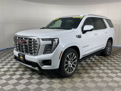 Certified 2026 GMC Yukon Denali w/ Denali Reserve Package AWD/4WD image 1