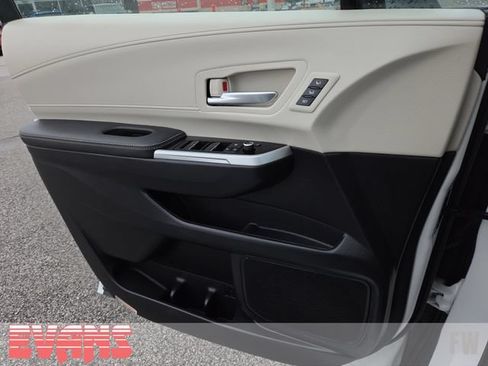 Certified 2026 Toyota Sienna Limited AWD/4WD image 18