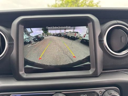 Used 2022 Jeep Wrangler Unlimited Rubicon 4xe AWD/4WD image 20