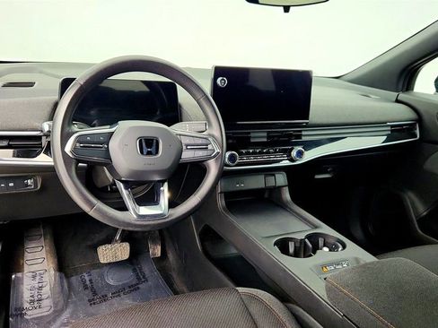 Used 2024 Honda Prologue EX image 11