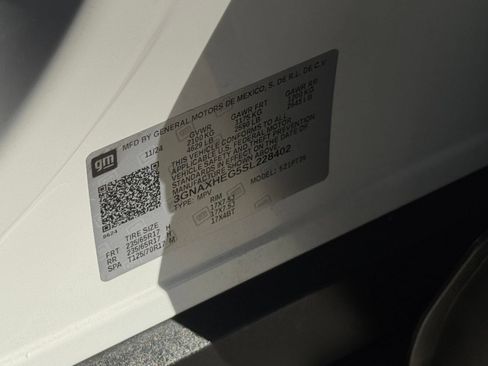 Used 2025 Chevrolet Equinox LT FWD image 25