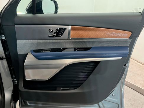 New 2026 Cadillac Vistiq Premium Luxury w/ LPO, Floor Liner Package image 25