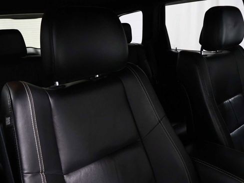 Used 2014 Jeep Grand Cherokee Limited w/ Trailer Tow Group IV image 19