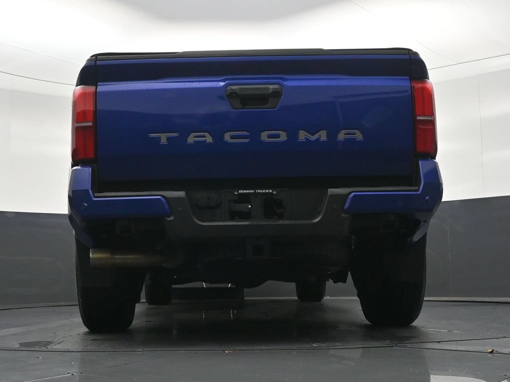 Used 2024 Toyota Tacoma TRD Sport w/ TRD Sport Premium Package RWD image 31