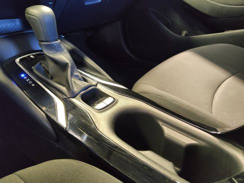 Used 2022 Toyota Corolla LE FWD image 26