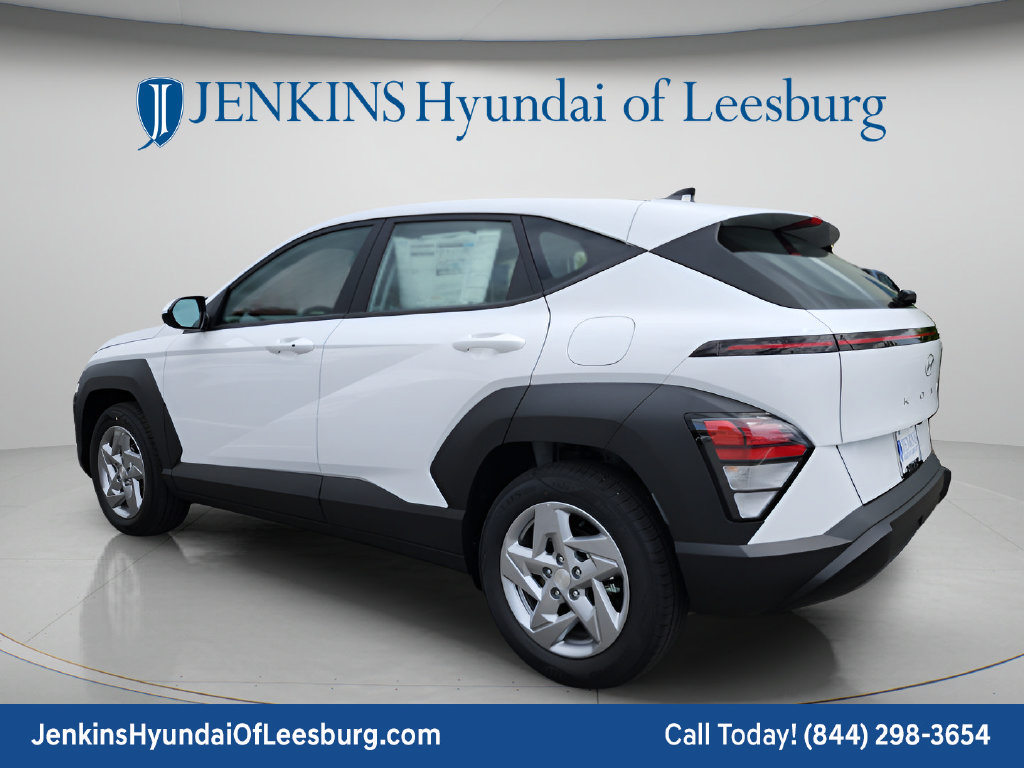 New 2027 Hyundai Kona SE FWD image 8