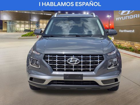 Used 2024 Hyundai Venue SEL FWD image 5