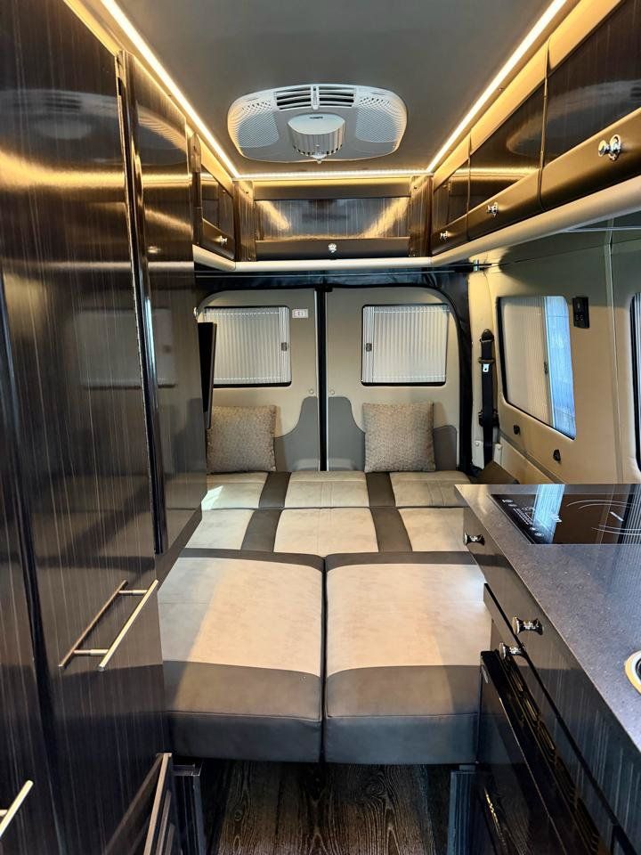 Used 2017 Mercedes-Benz Sprinter 3500 image 85