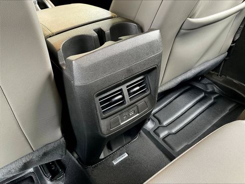 Used 2024 Chevrolet Colorado ZR2 AWD/4WD image 11