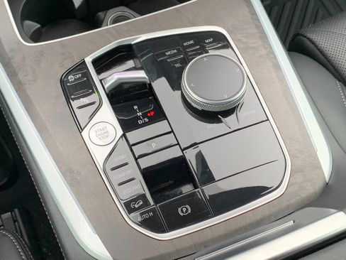 Used 2024 BMW X5 xDrive40i w/ Premium Package image 26