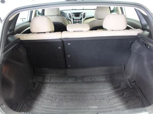 Used 2016 Hyundai Elantra GT image 24