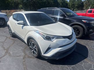 Used 2018 Toyota C-HR XLE FWD video 2