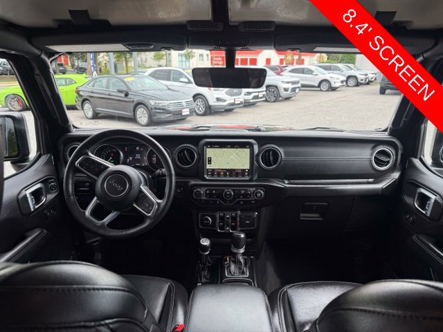 Used 2023 Jeep Wrangler Unlimited Sahara AWD/4WD image 3